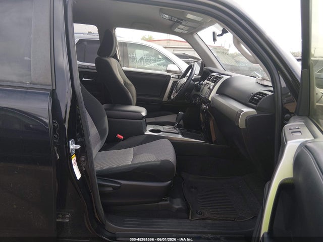 Toyota 4Runner Sr5