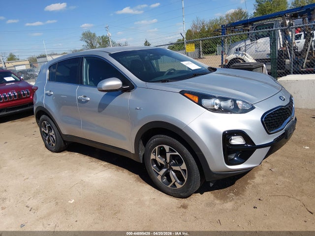 Salvage Kia Sportage Image