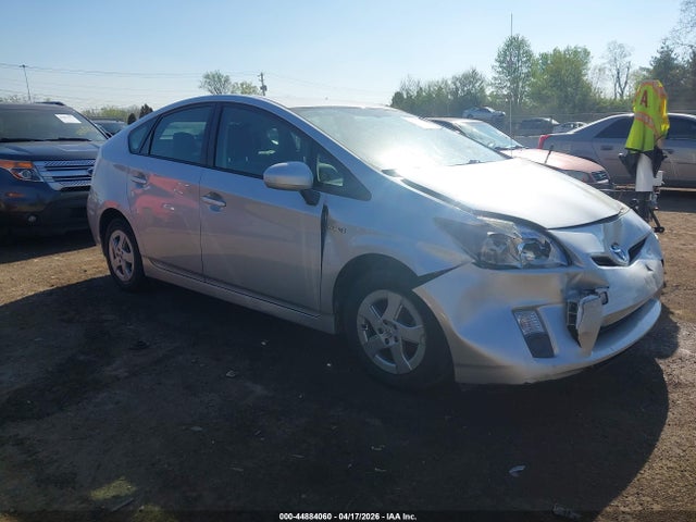 Salvage Toyota Prius Image