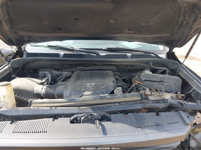 Toyota Tundra Sr5 5.7l V8