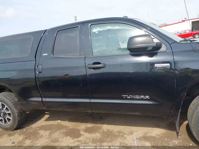 Toyota Tundra Sr5 5.7l V8