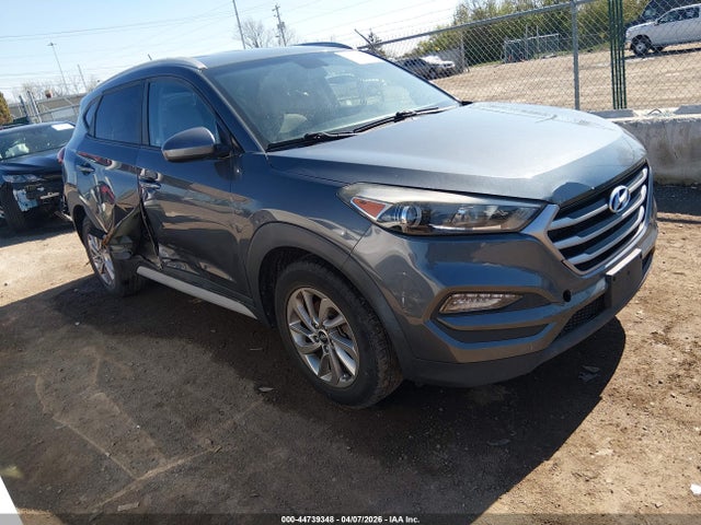Salvage Hyundai TUCSON Image