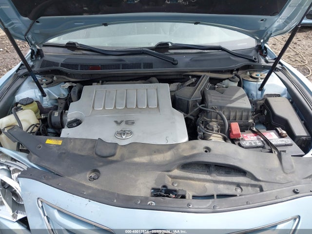 Toyota Camry Xle V6