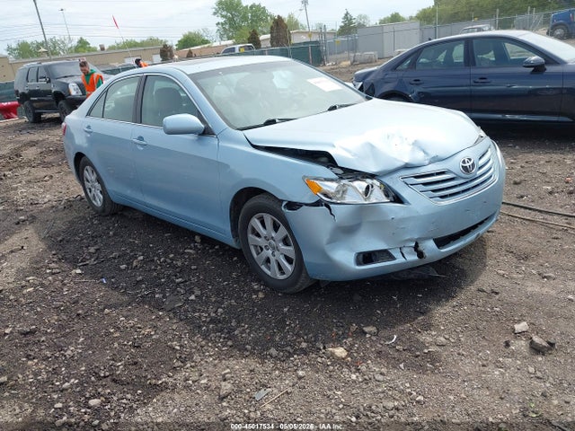 Salvage Toyota Camry Image