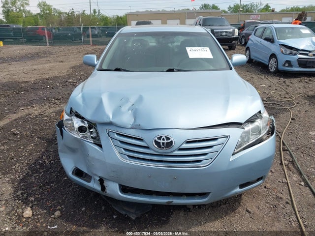 Toyota Camry Xle V6