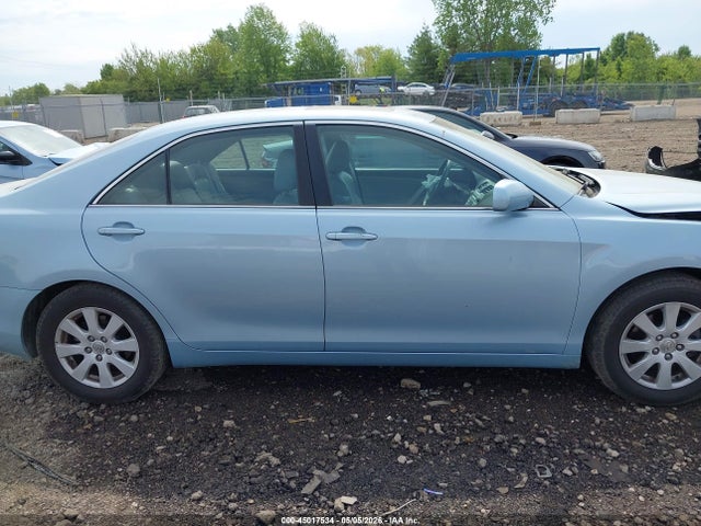Toyota Camry Xle V6