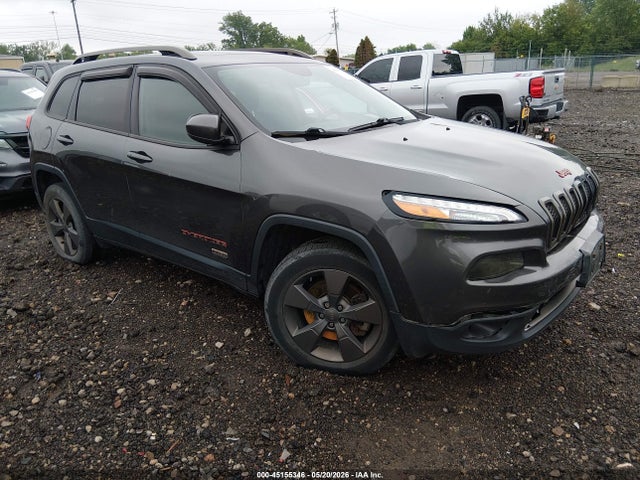 Salvage Jeep Cherokee Image