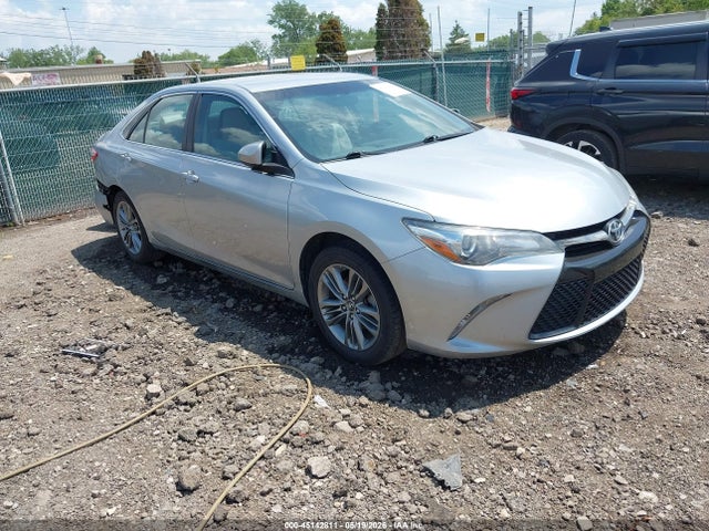 Salvage Toyota Camry Image