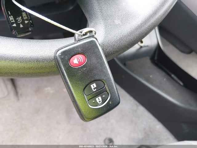 Toyota Prius Three