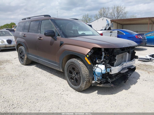 Salvage Hyundai SANTA FE Image
