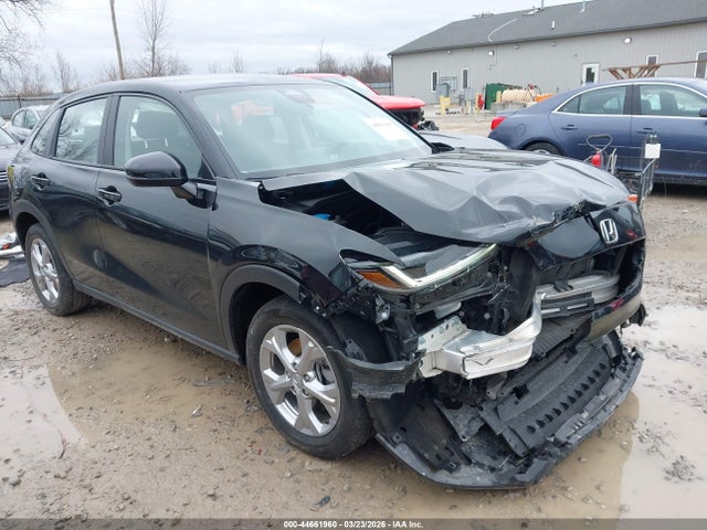 Salvage Honda HR-V Image