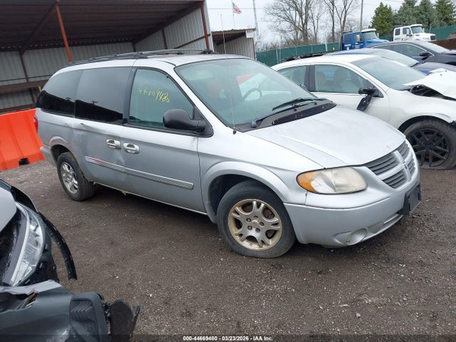 Salvage Dodge Grand Caravan Image