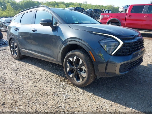 Salvage Kia Sportage Image