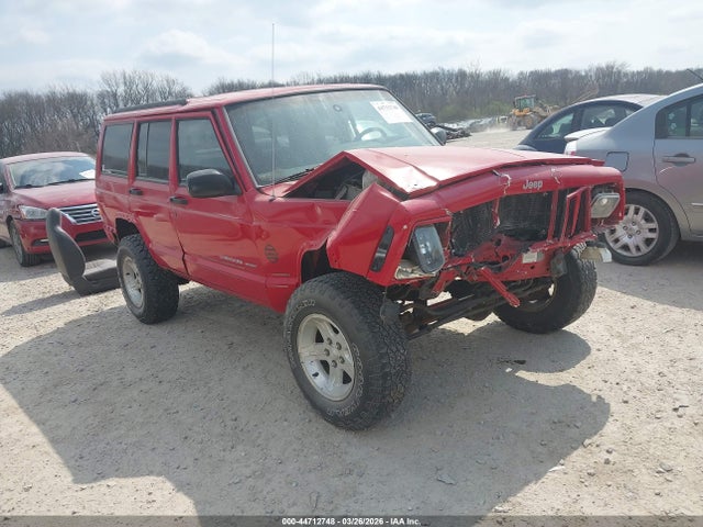 Salvage Jeep Cherokee Image