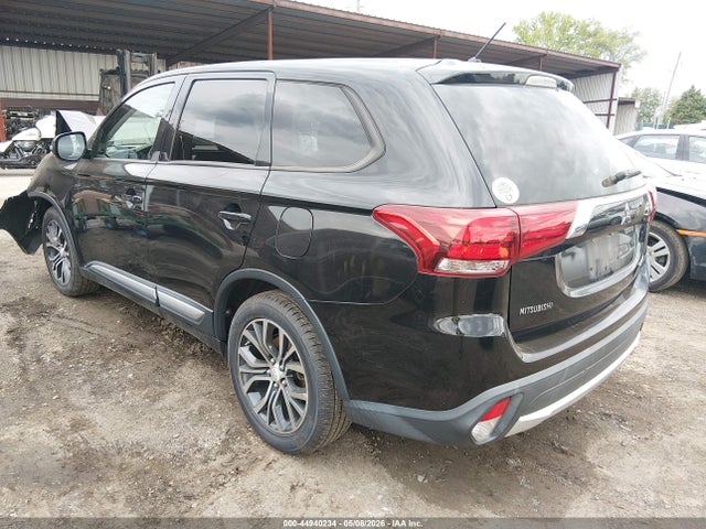 Mitsubishi Outlander Se