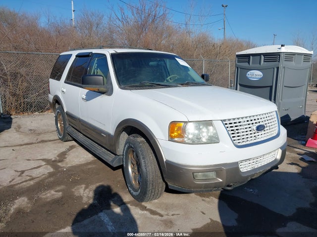 Salvage Ford Expedition Image
