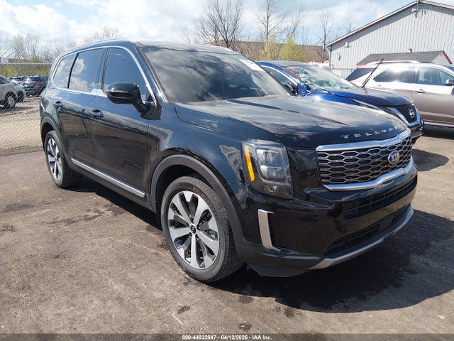 Salvage Kia Telluride Image