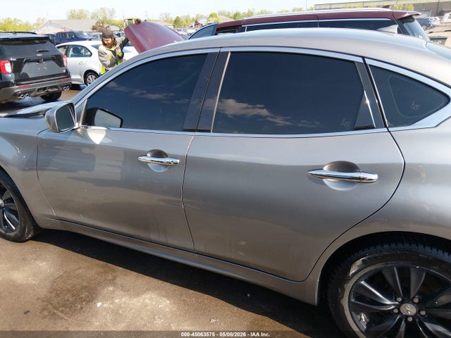 INFINITI M37x