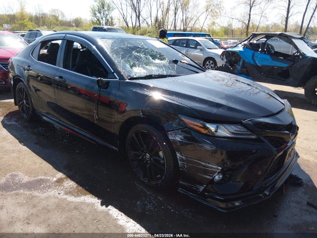 Salvage Toyota Camry Image
