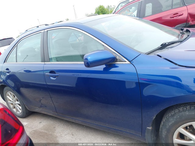 Toyota Camry Xle V6