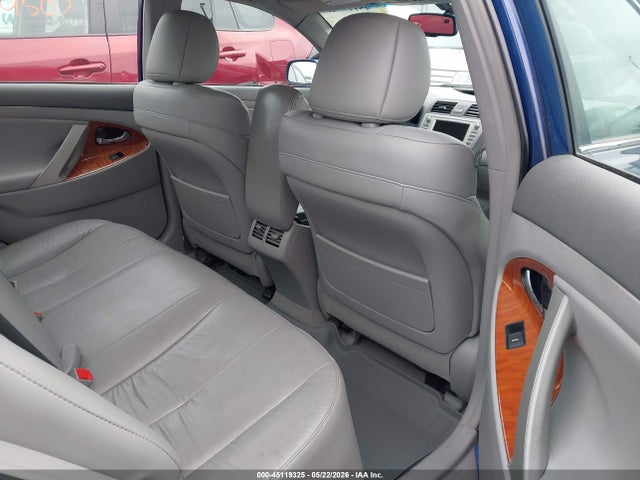 Toyota Camry Xle V6