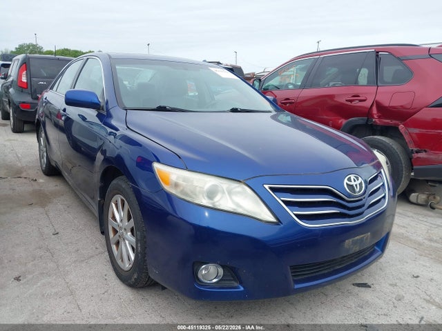 Salvage Toyota Camry Image