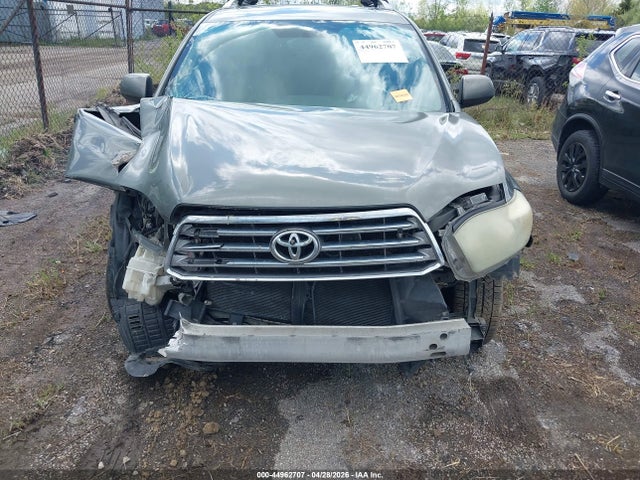 Toyota Highlander Sport