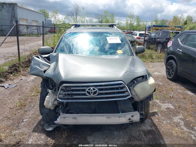 Toyota Highlander Sport