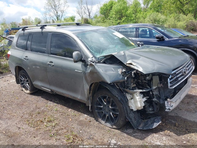 Toyota Highlander Sport