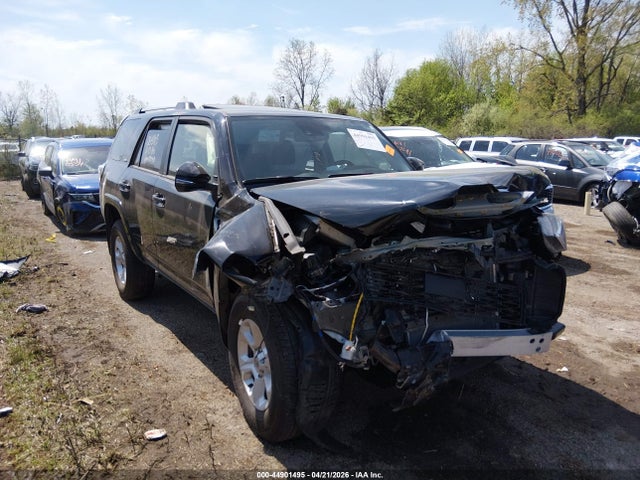 Salvage Toyota 4Runner Image