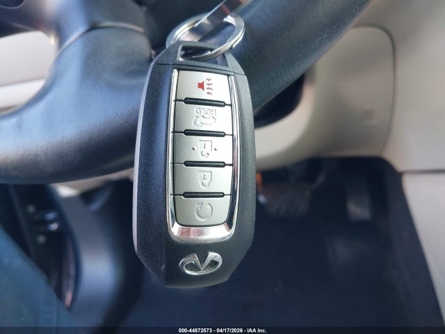 INFINITI Qx Luxe Awd