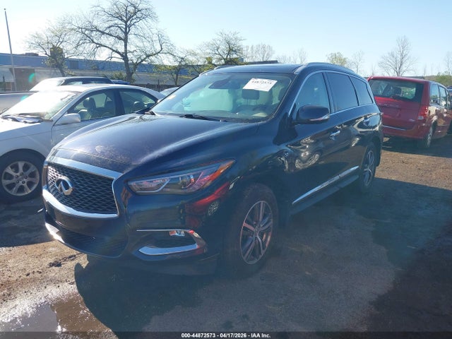 INFINITI Qx Luxe Awd