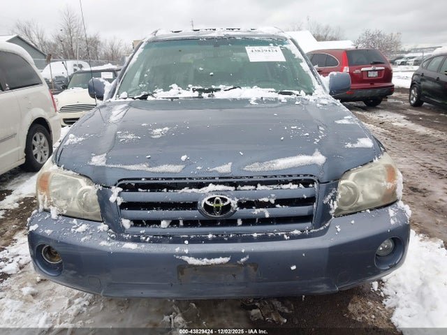 Toyota Highlander 3rd Row