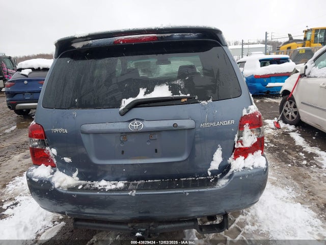 Toyota Highlander 3rd Row