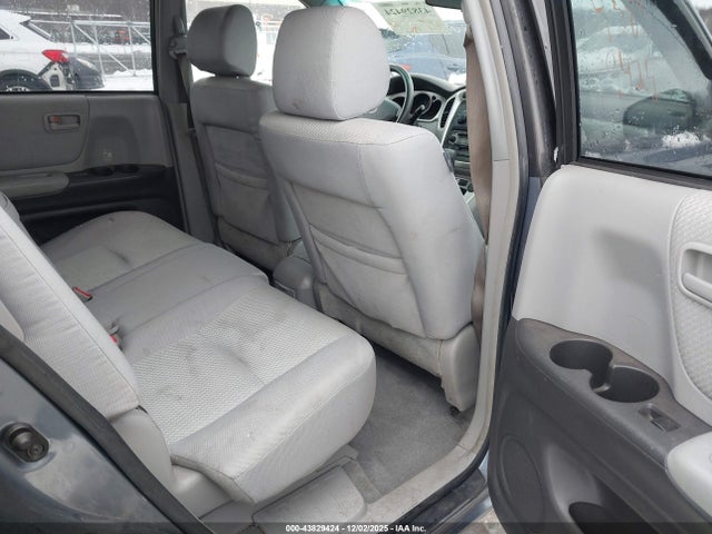 Toyota Highlander 3rd Row