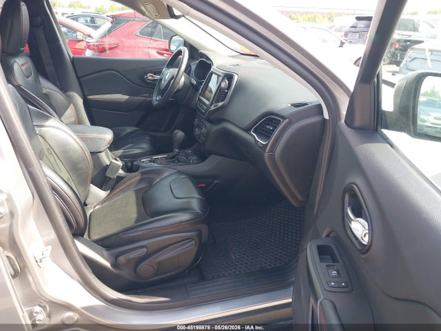 Jeep Cherokee Trailhawk 4x4