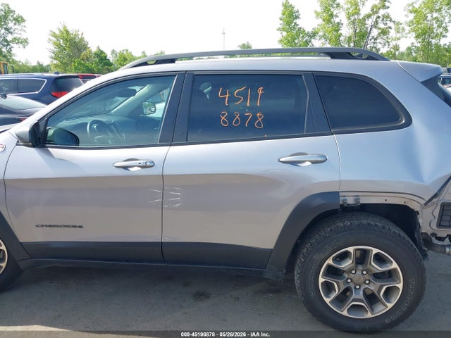 Jeep Cherokee Trailhawk 4x4