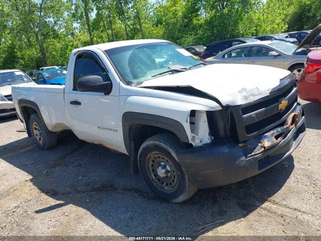 Salvage Chevrolet Silverado 1500 Image