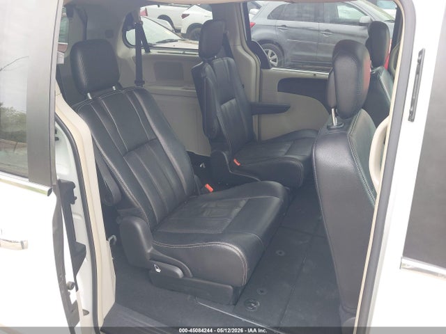 Chrysler Town & Country Touring-l Anniversary Edition