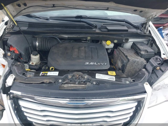 Chrysler Town & Country Touring-l Anniversary Edition