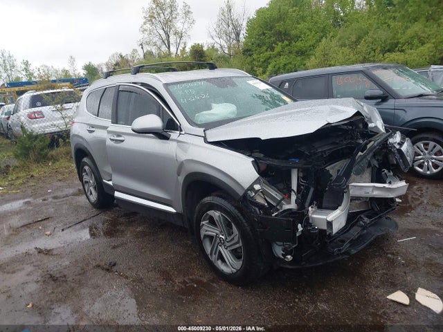 Salvage Hyundai SANTA FE Image
