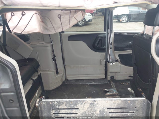 Chrysler Town & Country Touring