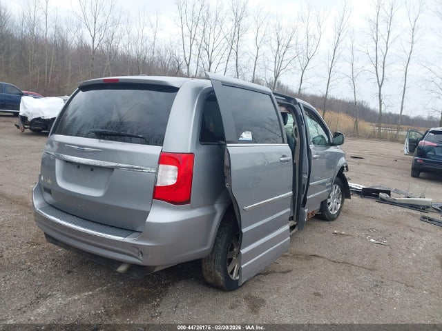 Chrysler Town & Country Touring