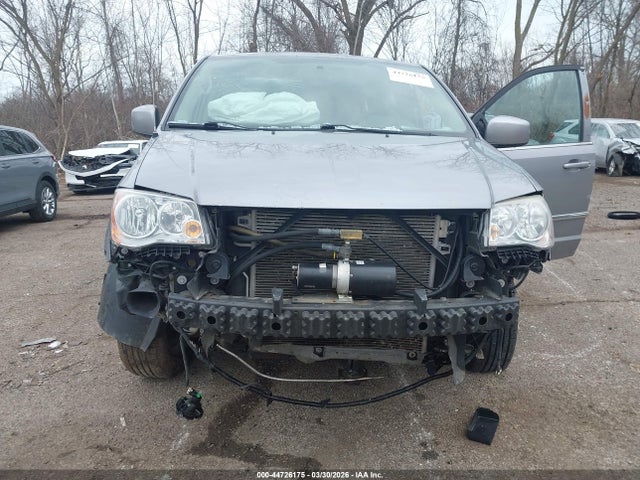 Chrysler Town & Country Touring