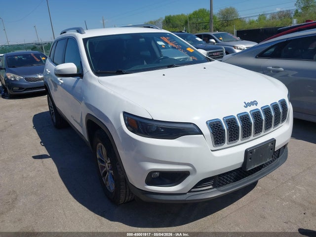 Salvage Jeep Cherokee Image