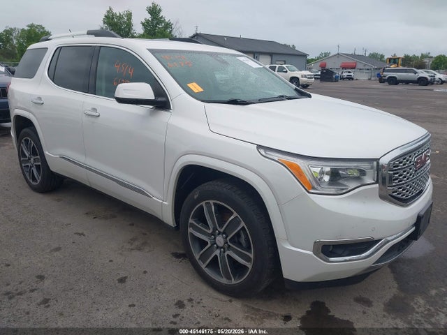 Salvage GMC Acadia Image