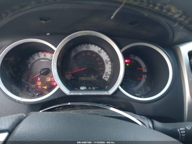 Toyota Tacoma Base V6