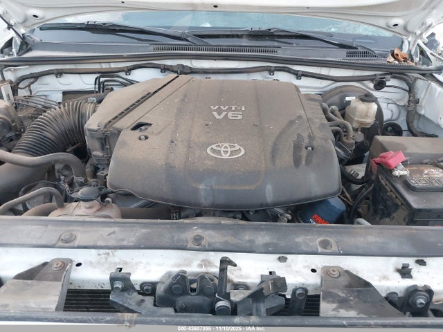 Toyota Tacoma Base V6