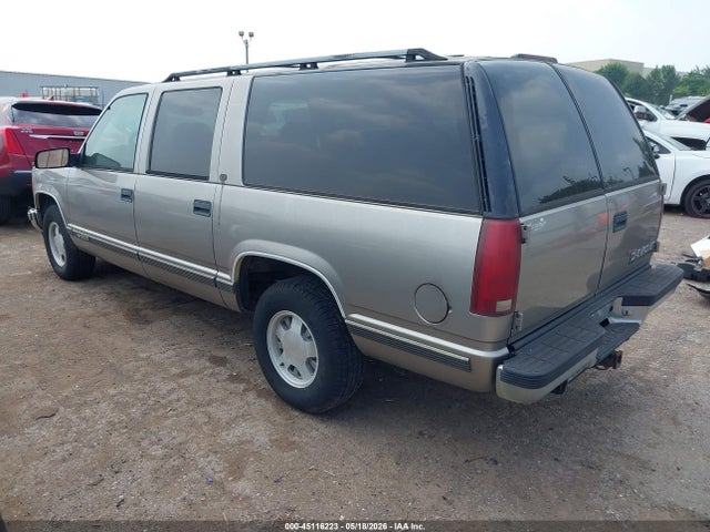 Chevrolet Suburban 1500 Lt