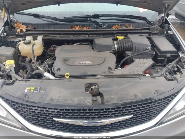 Chrysler Pacifica Limited